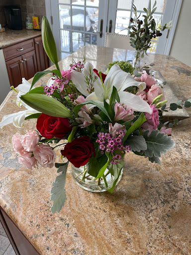 Florist «Greenwood Flower & Garden», reviews and photos, 782 Main Ave, Warwick, RI 02886, USA