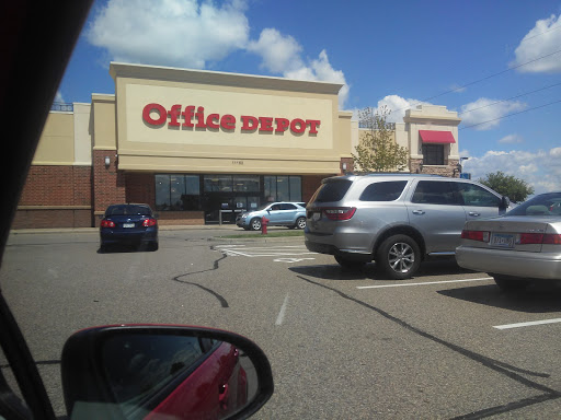 Office Supply Store «OfficeMax», reviews and photos, 11160 Fountains Dr, Maple Grove, MN 55369, USA