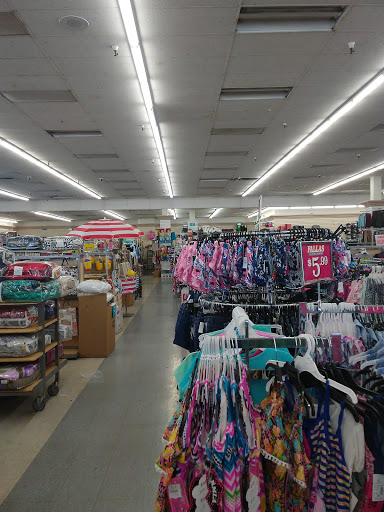 Fallas Paredes Discount Stores, 2230 E Lincoln Ave, Anaheim, CA 92806, USA, 