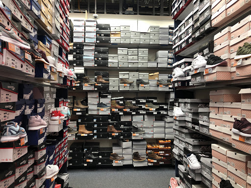 Shoe Store «Rack Room Shoes», reviews and photos, 12801 W Sunrise Blvd #293, Sunrise, FL 33323, USA