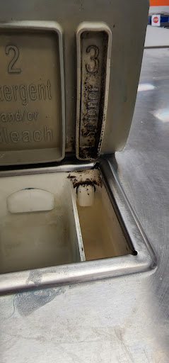 Laundromat «Laundry City», reviews and photos, 166 Christopher Columbus Dr, Jersey City, NJ 07302, USA