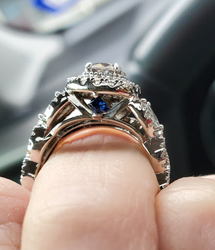 Jewelry Repair Service «South Texas Jewelers», reviews and photos, 8739 Bandera Rd #105, San Antonio, TX 78250, USA