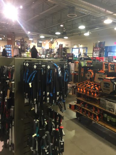 Outdoor Sports Store «Eastern Mountain Sports», reviews and photos, 3349 Monroe Ave, Rochester, NY 14618, USA