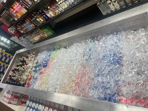 Liquor Store «Yolo Liquor Store», reviews and photos, 6101 Glenmont Dr, Houston, TX 77081, USA