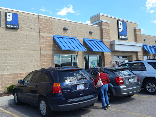 Thrift Store «Goodwill Industries Crystal Lake», reviews and photos, 1016 Central Park Dr, Crystal Lake, IL 60014, USA