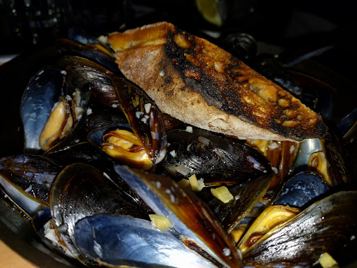 American Restaurant «Helsinki Hudson», reviews and photos, 405 Columbia St, Hudson, NY 12534, USA