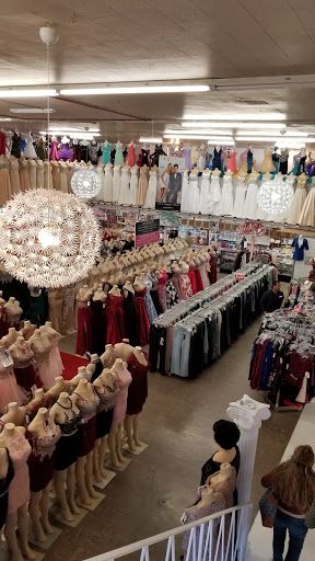 Bridal Shop «Lady Secrets - Quinceañera, Bridal, and Prom Dresses», reviews and photos, 19240 SE Stark St, Portland, OR 97233, USA