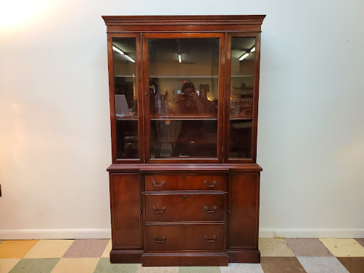 Furniture Store «Antiques To Present», reviews and photos, 1071 PA-100, Bechtelsville, PA 19505, USA