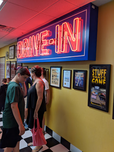 Drive-in Movie Theater «The Transit Drive-in Theatre», reviews and photos, 6655 S Transit Rd, Lockport, NY 14094, USA