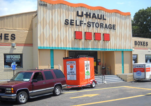 Truck Rental Agency «U-Haul Moving & Storage at Montgomery Hwy», reviews and photos, 1402 Montgomery Hwy, Dothan, AL 36301, USA