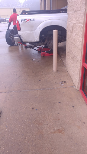 Tire Shop «Discount Tire Store - The Woodlands, TX», reviews and photos, 24915 Interstate 45 N, The Woodlands, TX 77380, USA