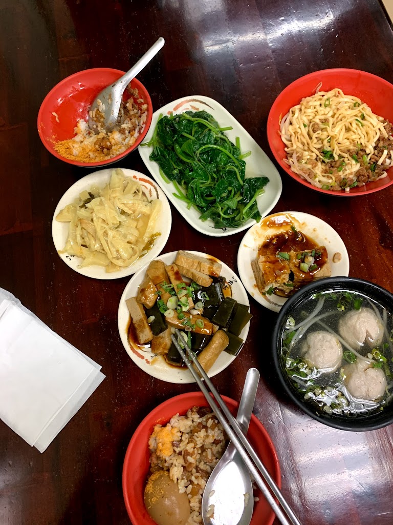 高雄滷肉飯 的照片