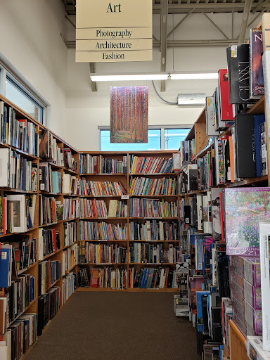Book Store «Half Price Books», reviews and photos, 3185 Princeton Rd, Hamilton, OH 45011, USA