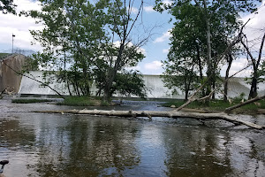 Fall Creek Trail at Geist Dam