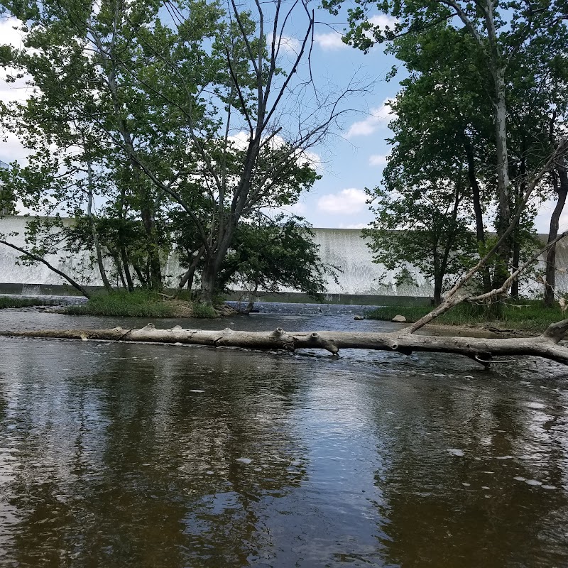 Fall Creek Trail at Geist Dam