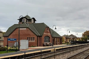 Highwood Metra Station image