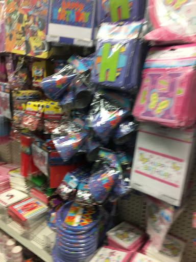 Dollar Store «Dollar Tree», reviews and photos, 900 San Fernando Rd, San Fernando, CA 91340, USA
