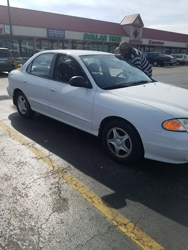 Used Car Dealer «Elite Car Outlet», reviews and photos, 178 IL-83, Elmhurst, IL 60126, USA