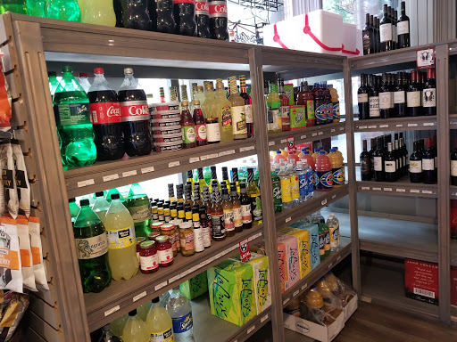 Liquor Store «Downtown Nashville Wine and Spirits», reviews and photos, 178 2nd Ave N, Nashville, TN 37201, USA