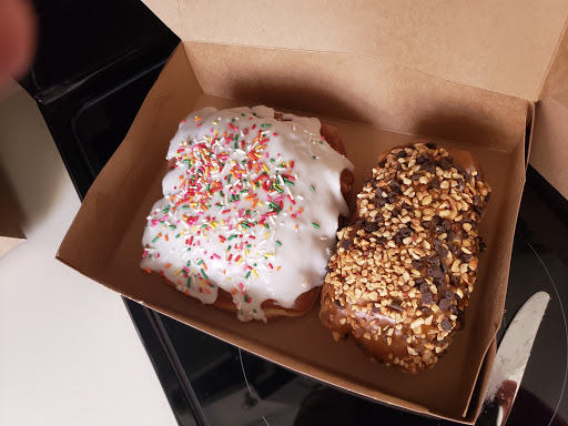 Donut Shop «Wake N Bake Donuts - Carolina Beach», reviews and photos, 1401 N Lake Park Blvd Suite 46, Carolina Beach, NC 28428, USA