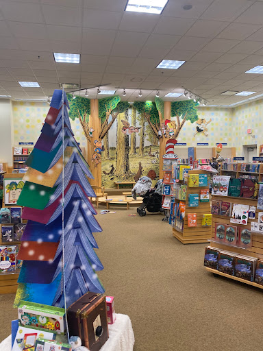 Barnes & Noble image
