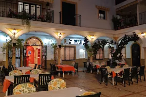 Restaurante la Farola image