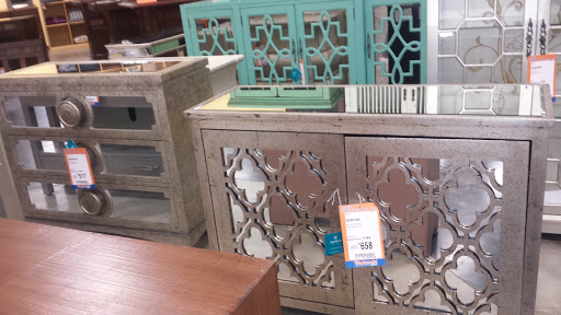 Furniture Store «Weekends Only Furniture & Mattress», reviews and photos, 14205 Manchester Rd, Manchester, MO 63011, USA