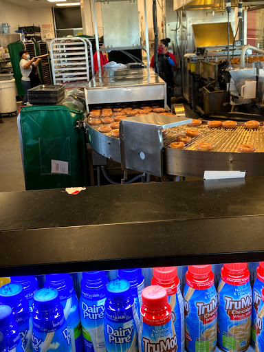 Bakery «Krispy Kreme Doughnuts», reviews and photos, 7514 Parkway Dr, Lone Tree, CO 80124, USA