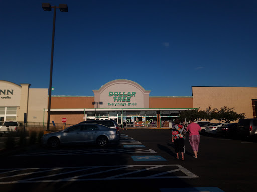 Dollar Store «Dollar Tree», reviews and photos, 136 Elm St, Enfield, CT 06082, USA