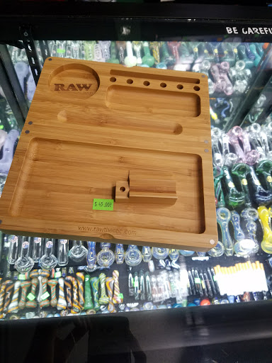 Tobacco Shop «B C Smoke Shop 1960», reviews and photos, 10950 Cypress Creek Pkwy E, Houston, TX 77070, USA