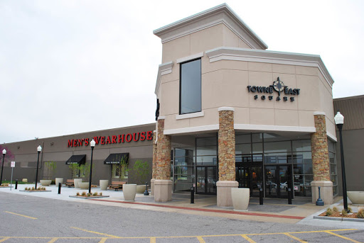 Shopping Mall «Towne East Square», reviews and photos, 7700 E Kellogg Dr, Wichita, KS 67207, USA