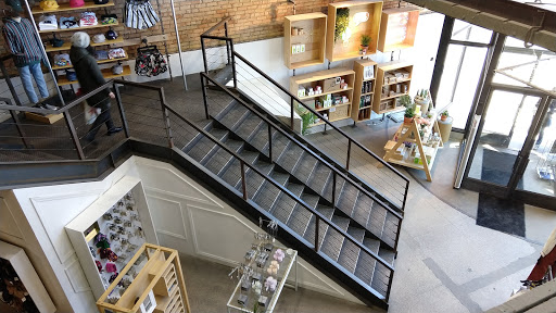 Clothing Store «Urban Outfitters», reviews and photos, 3006 Hennepin Ave S, Minneapolis, MN 55408, USA