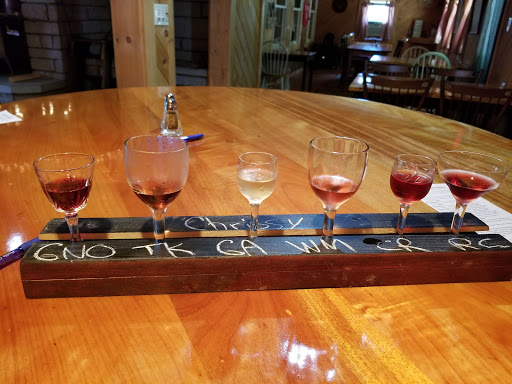 Winery «Gilmanton Winery and Restaurant», reviews and photos, 528 Meadow Pond Rd, Gilmanton, NH 03237, USA