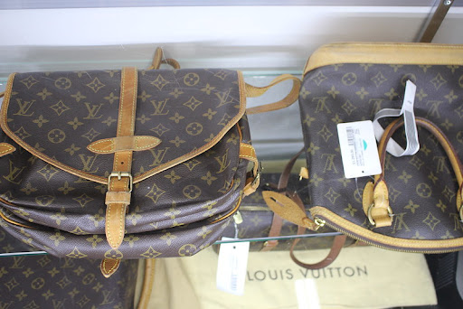 Pawn Shop «Azusa Pawn», reviews and photos, 1028 W Gladstone St, Azusa, CA 91702, USA