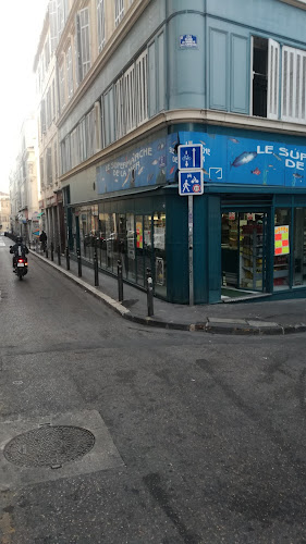 Épicerie Le Supermarche De La Mer Marseille