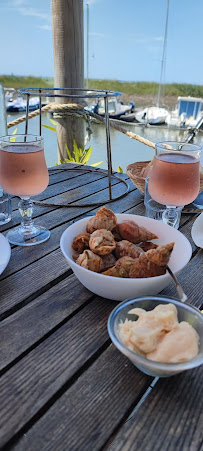 Plats et boissons du Bar-restaurant à huîtres Cabane Nacrée - vue panoramique sur le bassin à Andernos-les-Bains - n°14
