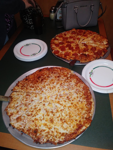 Pizza Restaurant «Round Table Pizza», reviews and photos, 10389 SE 82nd Ave, Happy Valley, OR 97086, USA