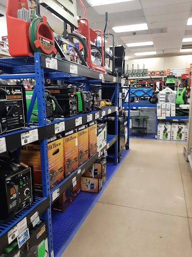Hardware Store «Harbor Freight Tools», reviews and photos, 3709 Farmington Dr, Greensboro, NC 27407, USA