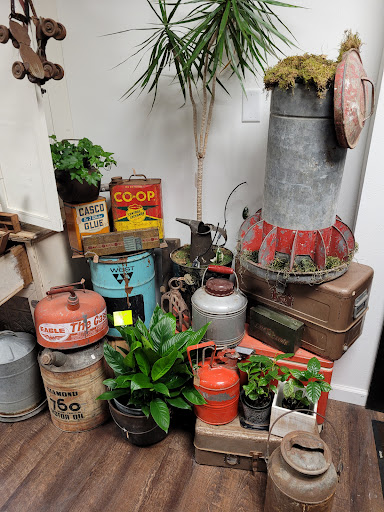 Florist «Chippewa Valley Floral», reviews and photos, 507 S Barstow St, Eau Claire, WI 54701, USA