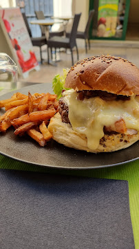 Hamburger du Restaurant français Le Dé-K-Lé Bistrot Gourmand à Nîmes - n°4