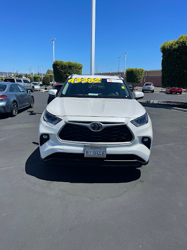 Acura Dealer «Oakland Acura», reviews and photos, 277 27th St, Oakland, CA 94612, USA