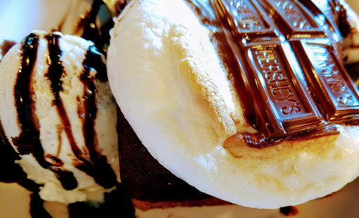 American Restaurant «Cracker Barrel Old Country Store», reviews and photos, 1215 E Lancaster Ave, Downingtown, PA 19335, USA