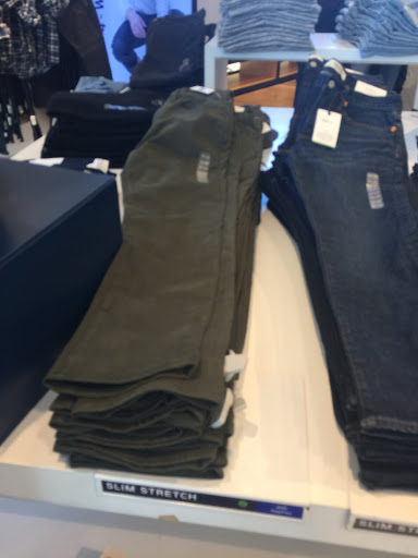 Clothing Store «Gap», reviews and photos, 7007 Friars Rd, San Diego, CA 92108, USA