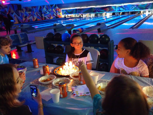 Bowling Alley «Bowl-A-Rena Bowling Lanes», reviews and photos, 200 Baughman Ave, Jeannette, PA 15644, USA