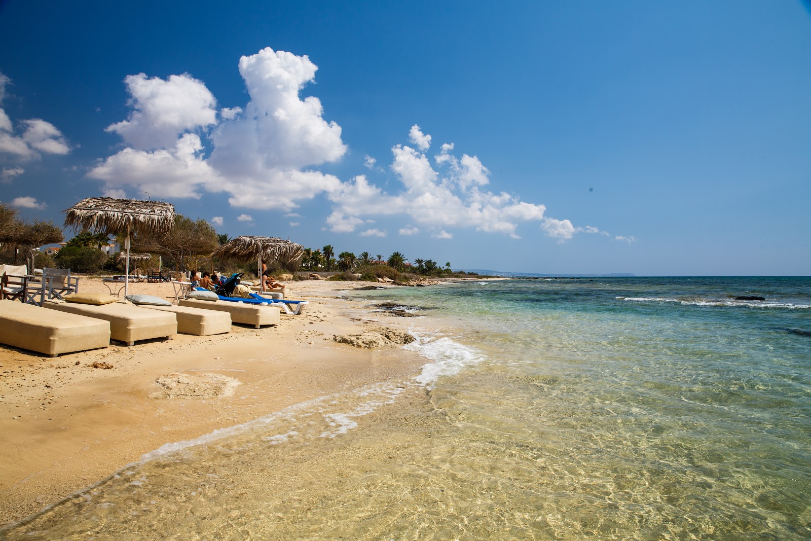 Foto von Thalassines Villas Beach mit sehr sauber Sauberkeitsgrad