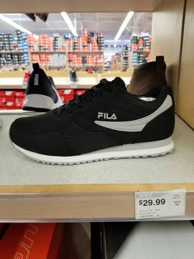 Shoe Store «WSS», reviews and photos, 460 San Fernando Mission Blvd, San Fernando, CA 91340, USA