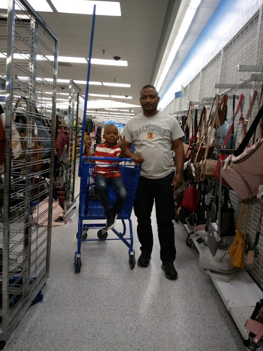 Shopping Mall «NorthOaks Shopping Center», reviews and photos, Farm to Market 1960 Rd W & Breck St, Houston, TX 77066, USA