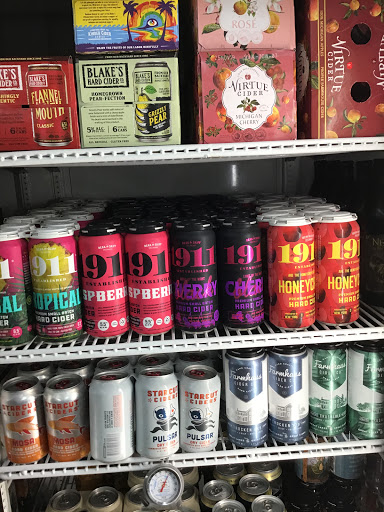 Party Store «Keg Party Shop», reviews and photos, 534 N Huron St, Ypsilanti, MI 48197, USA