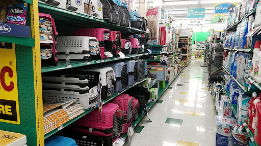Pet Supply Store «Pet Supplies Plus», reviews and photos, 3100 Manchester Rd, Akron, OH 44319, USA
