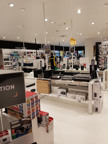 Grand magasin FNAC Douai 2 Flers-en-Escrebieux